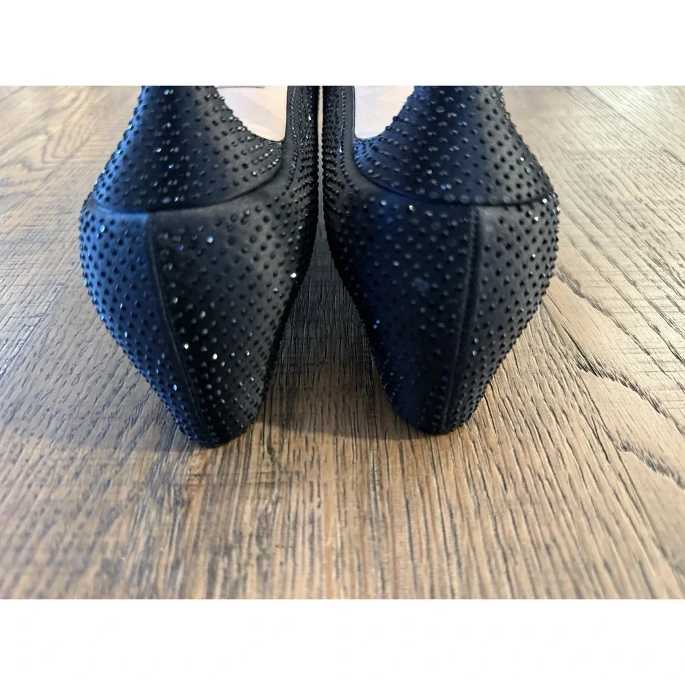 Badgley Mischka Kassidy ll Black Sequin 5 Inch Heel Platform Pumps Size 9